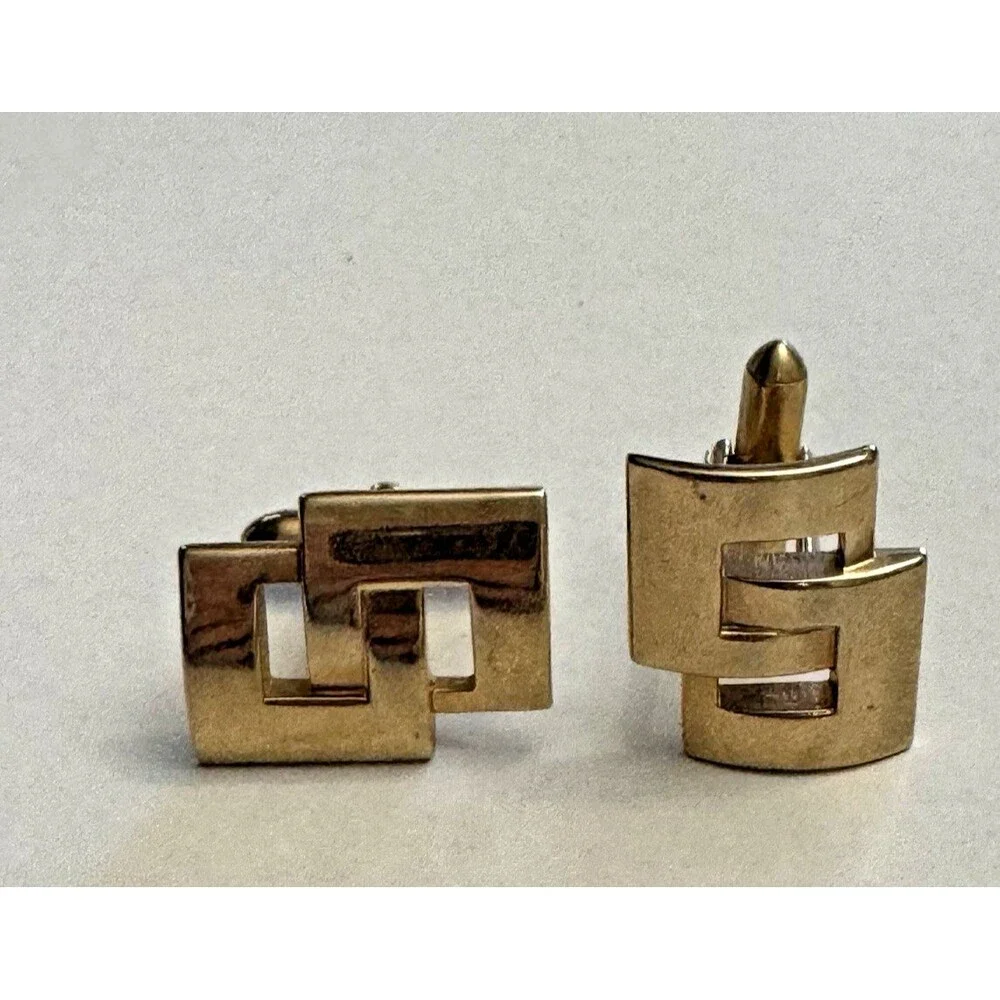 Signed Swank Vintage Gold Tone Interlocking Square Cufflinks 0.75
